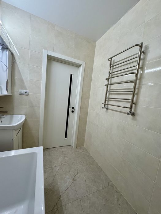 Продаж 2-кім. квартири з ремонтом в новобудові, бічна Стрийська
