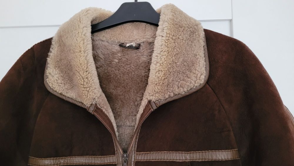 Męski kożuch naturalny w kolorze czekoladowym