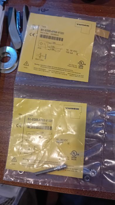 Sensor indutivo 5mm 24vdc PNP TURCK - 2 UNIDADES