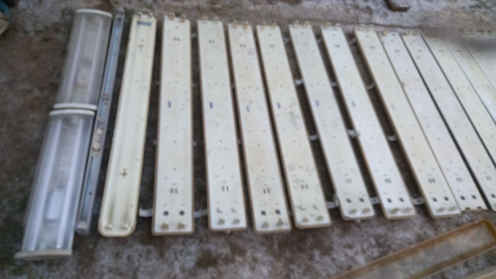 22 sztuki Lampy jarzeniowki do garażu warsztatu kurnika 120cm