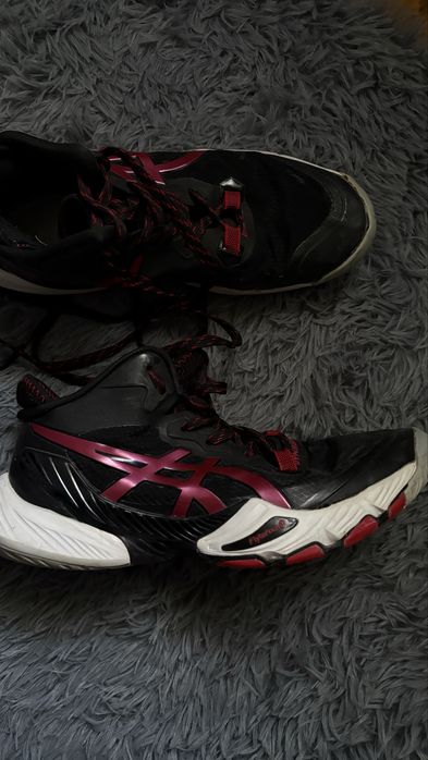 волейбольні кросівки ASICS Metarise