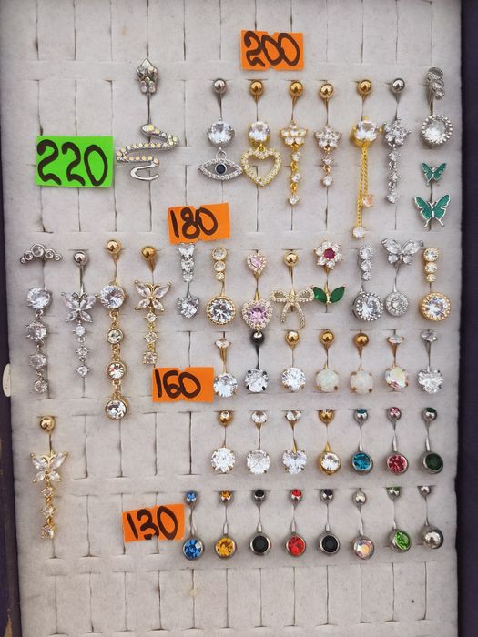 Пирсинг в пупок медсталь