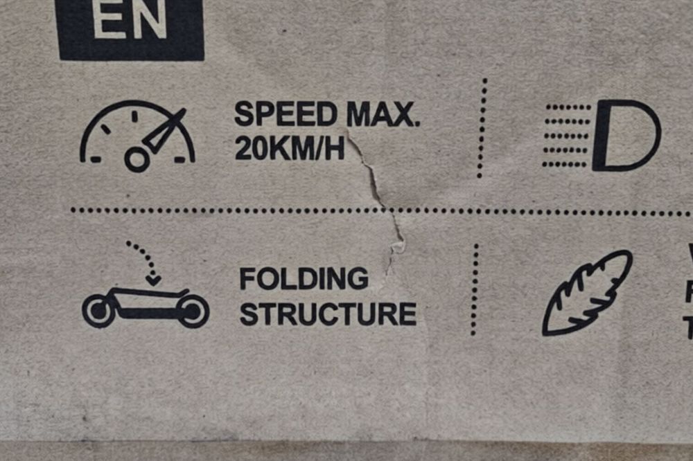 Trotinete eletrica (nova em caixa )