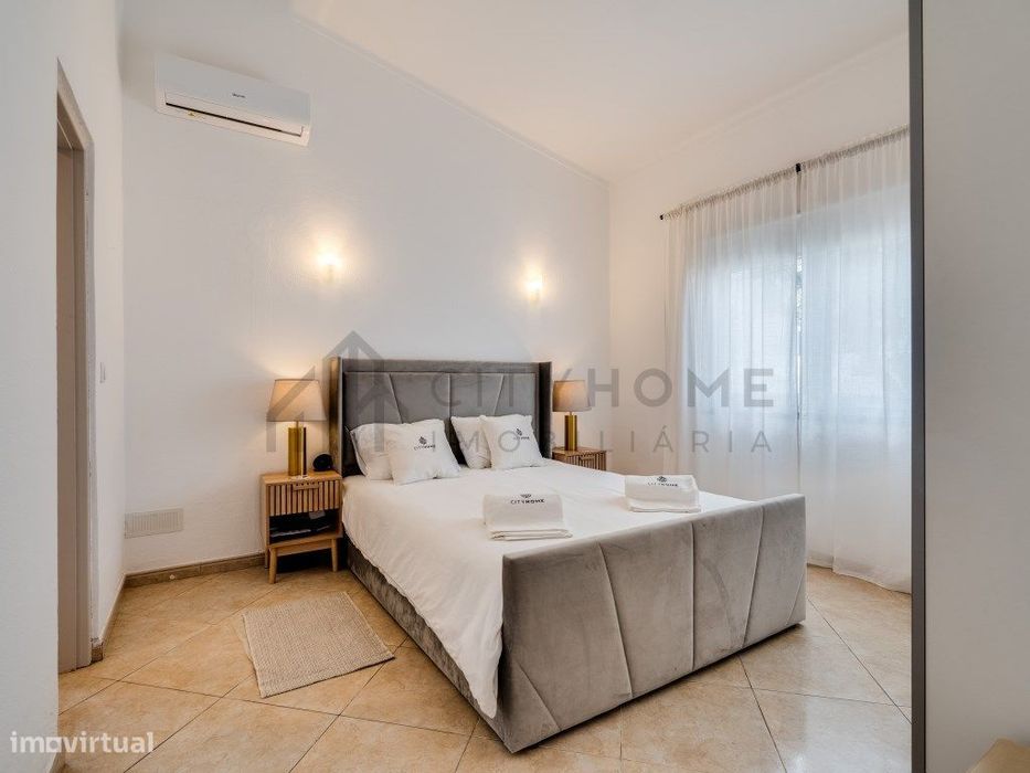 Moradia T3 Remodelada e Mobilada com Espaço Exterior em Guia, Albuf...