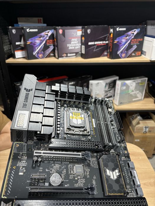 Asus tuf gaming B650-PLUS — AM5 — Б/У