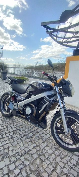 Honda ntv 650 modificada