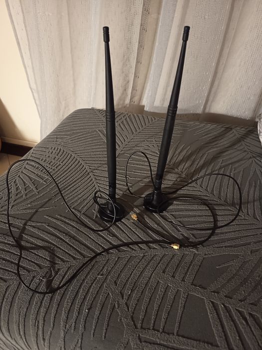 2 antenas omnidirecinais