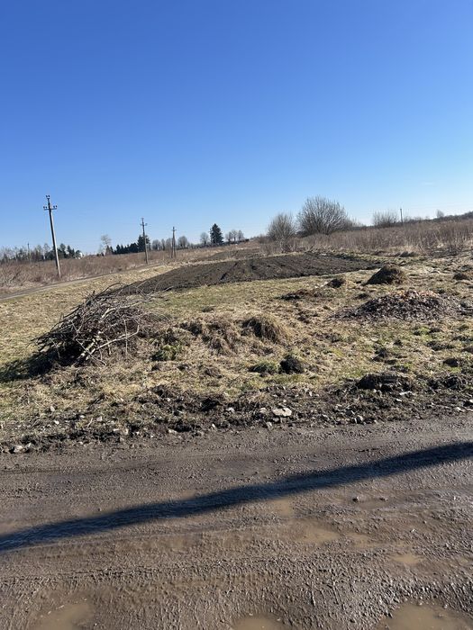 Продаж земельної ділянки в с.Суховоля під будівництво