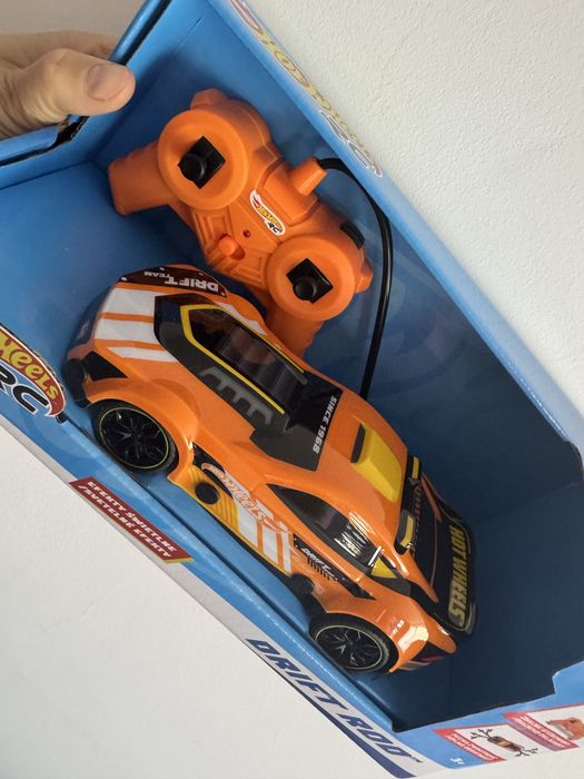 Smaochodzik hot wheels