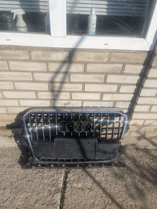 Решітка ауді ку5 2016