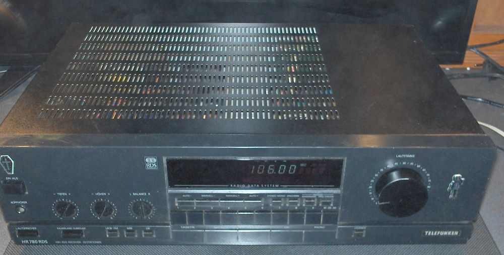 Amplituner  HR- 780 RDS