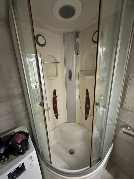 Душова кабіна (бокс)