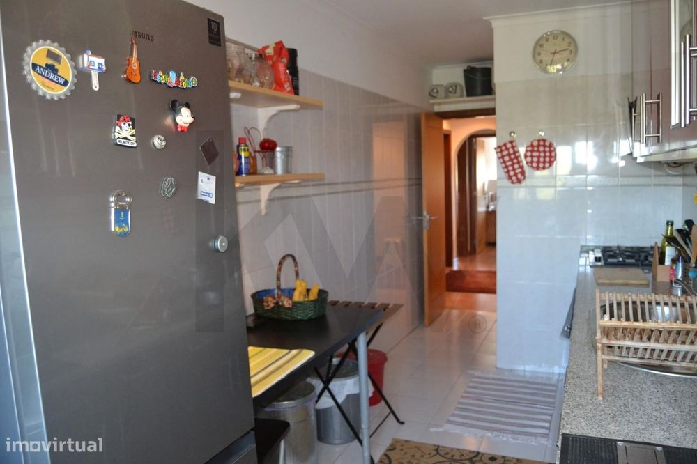 T3 com 2 Varandas, Vistas Desafogadas e Arrecadação | Vila Fria, Oeira