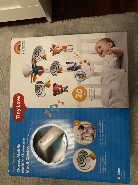 Brinquedo bebé para berço