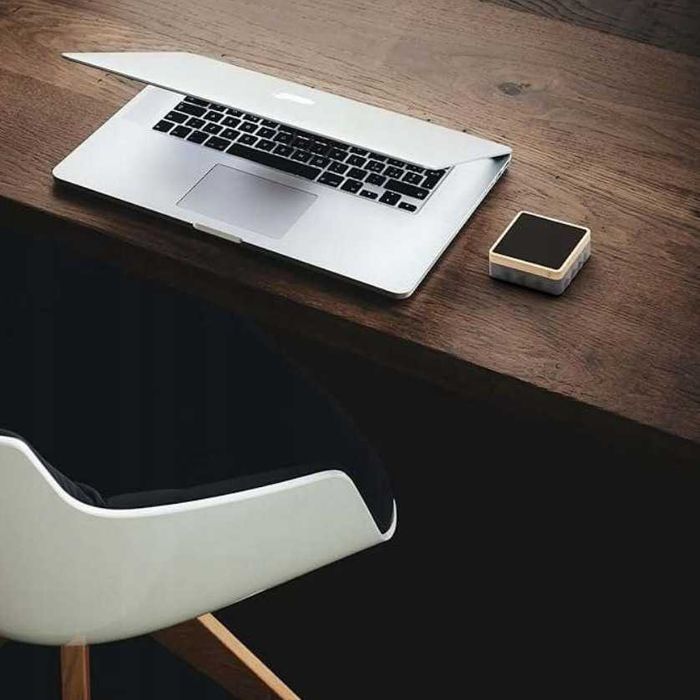 Ładowarka indukcyjna HARD Qi Ladegerät V2 – 15 W, USB-C