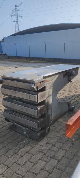 Prensa enfardadeira horizontal para resíduos papel e cartão