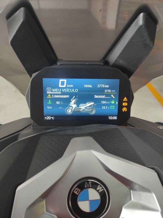 BMW C400X com 3800 km's