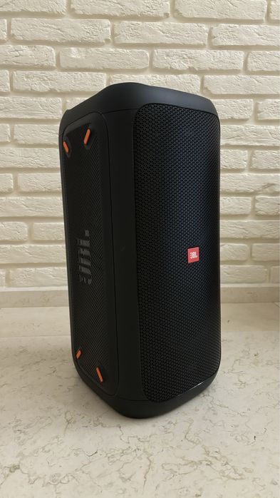 Колонка JBL PARTYBOX 100