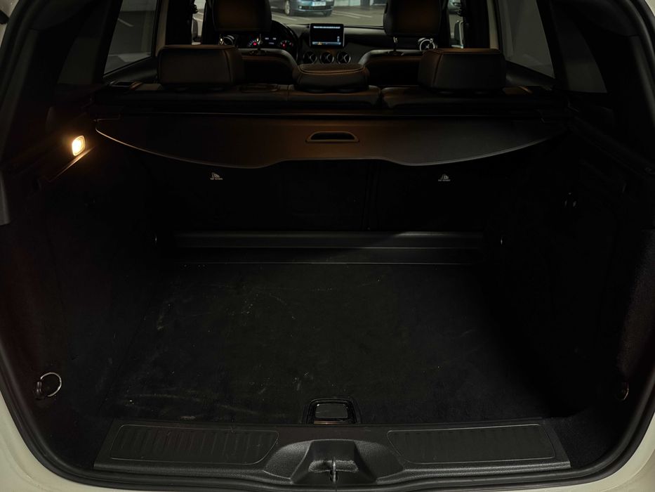 Mercedes-Benz B 180d 2015