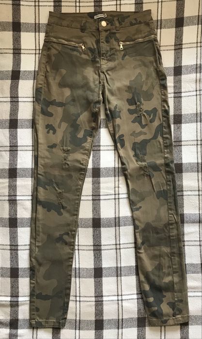 Джинси Bershka