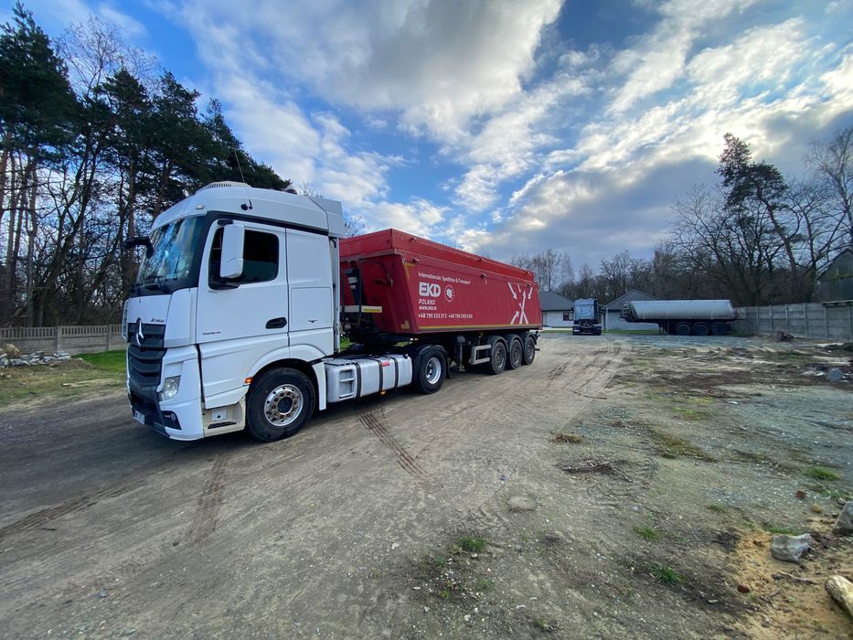 Naczepa Wielton z nadstawkami do zboża/buraków