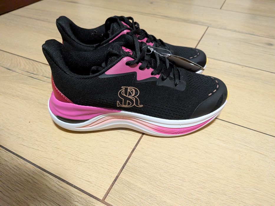 Nowe pantofle sneakersy sportowe turystyczne 39/40