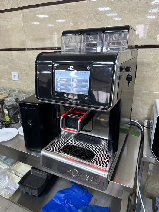 Кавовий апарат LaCimbali Q10