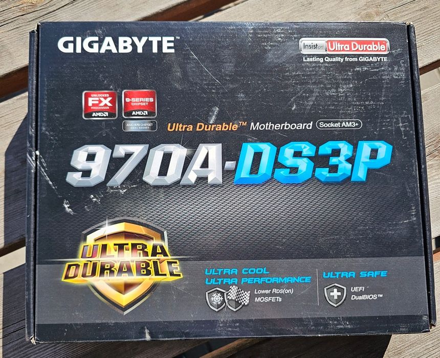 Gigabyte GA-970A-DS3P.