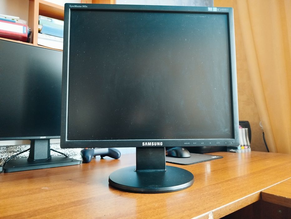 Продам монитор Samsung 4:3