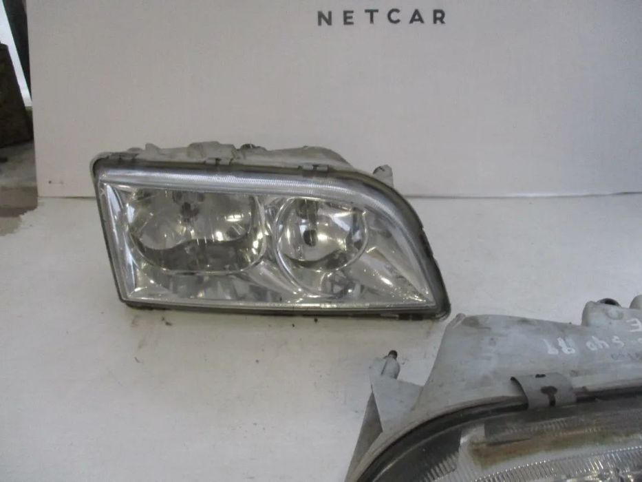 Farol Optica Volvo V40 S40 Esq Dto