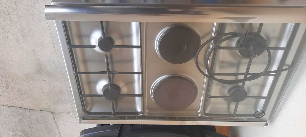 Fogão elétrico e a gás