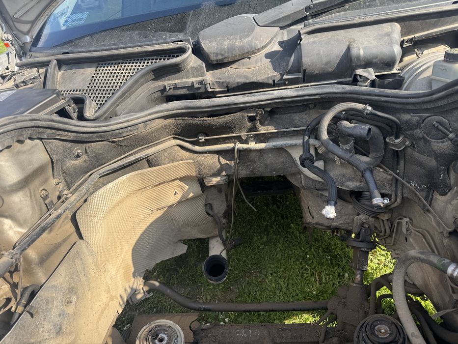 Продам мерседес е210  ресталінг без мотора