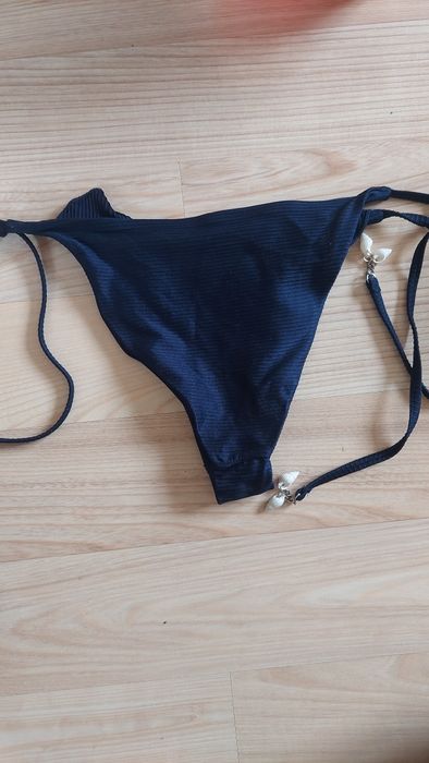 Dół od bikini z wiązaniem