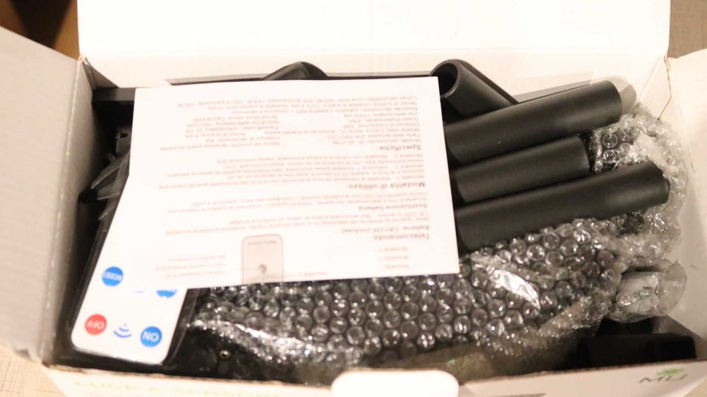 Lampa solarna firmy MU