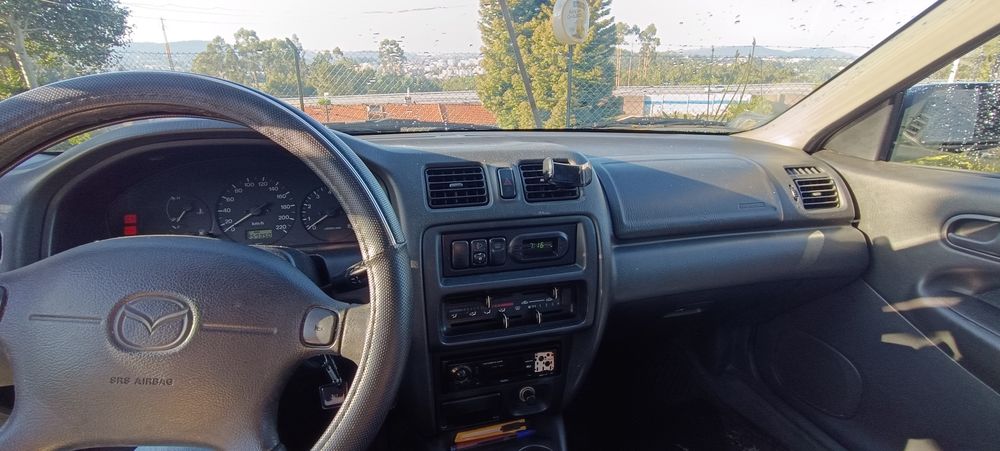 Mazda 323 pequeno problema no motor