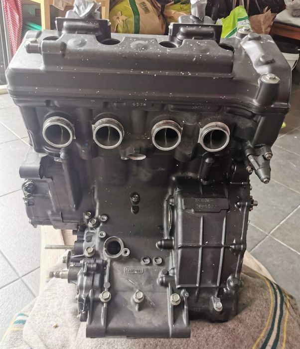 Motor cb 1000r  SC60