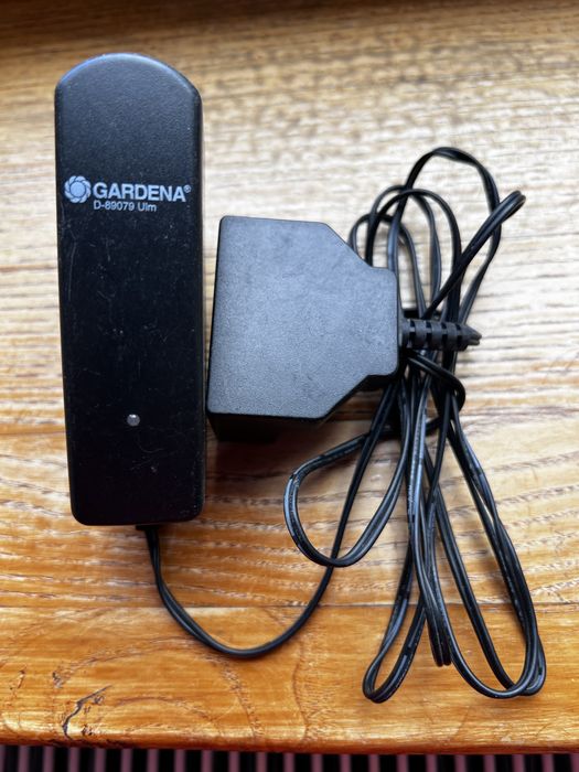 Ładowarka do akumulatora kosiarki gardena 36v