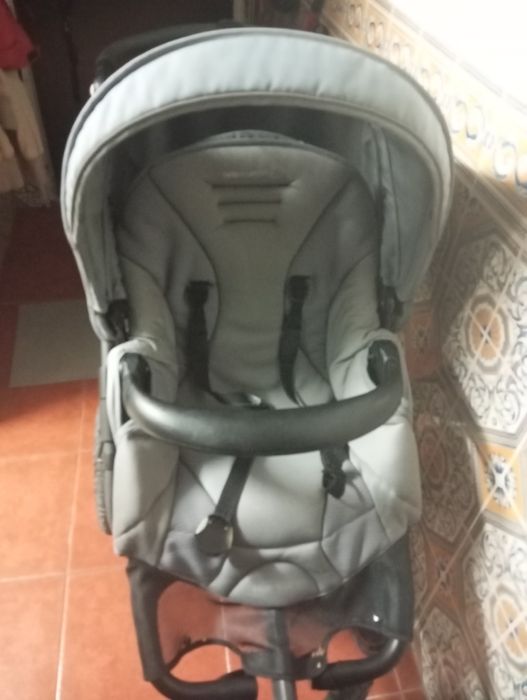 Carrinho Bebé Confort