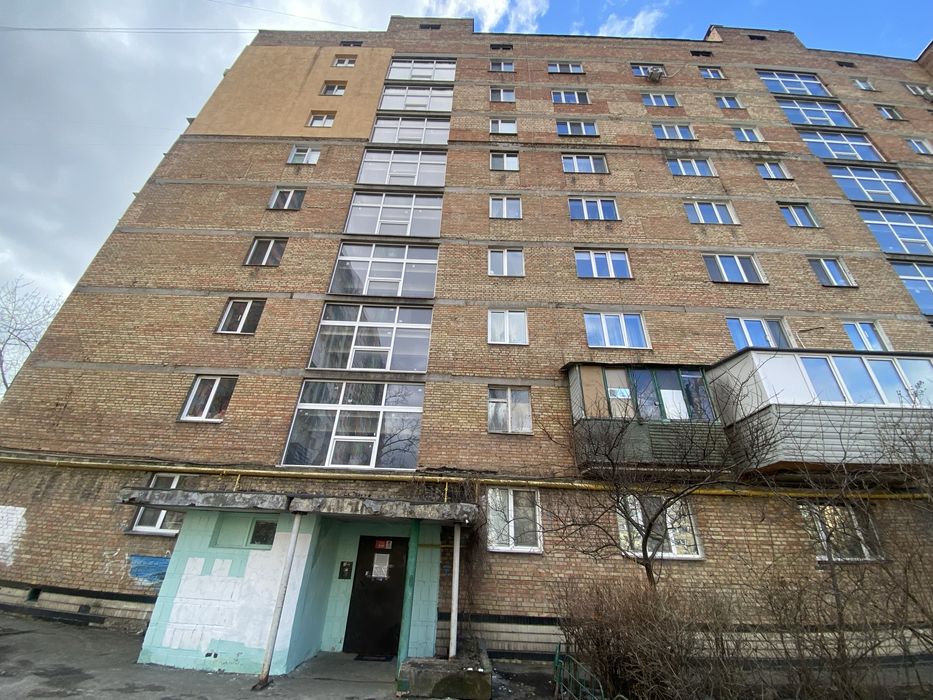 1к біля Дарницької площі, вул.Празька 3, поруч М.Дарниця,Чернігівська