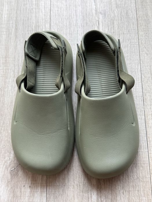 Гумові тапки клоги nike calm mule