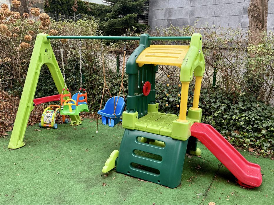 Plac zabaw little tikes