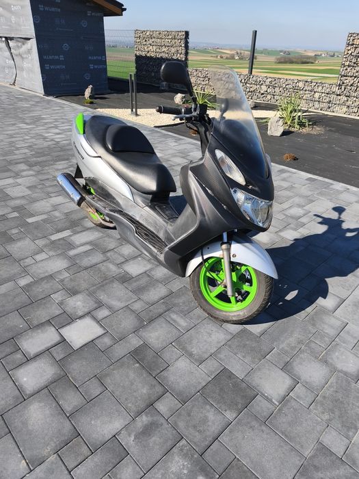 Suzuki burgman 125