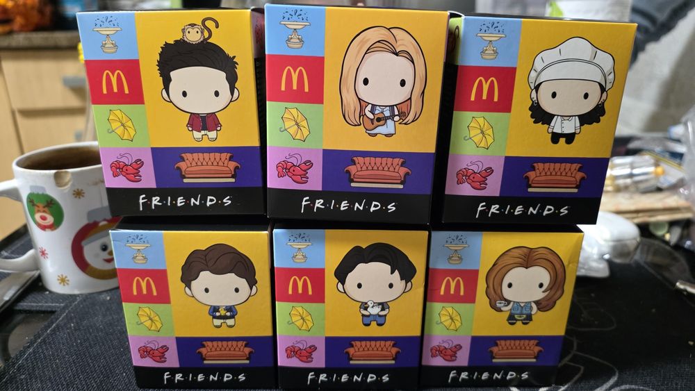 Bonecos Friends McDonald's