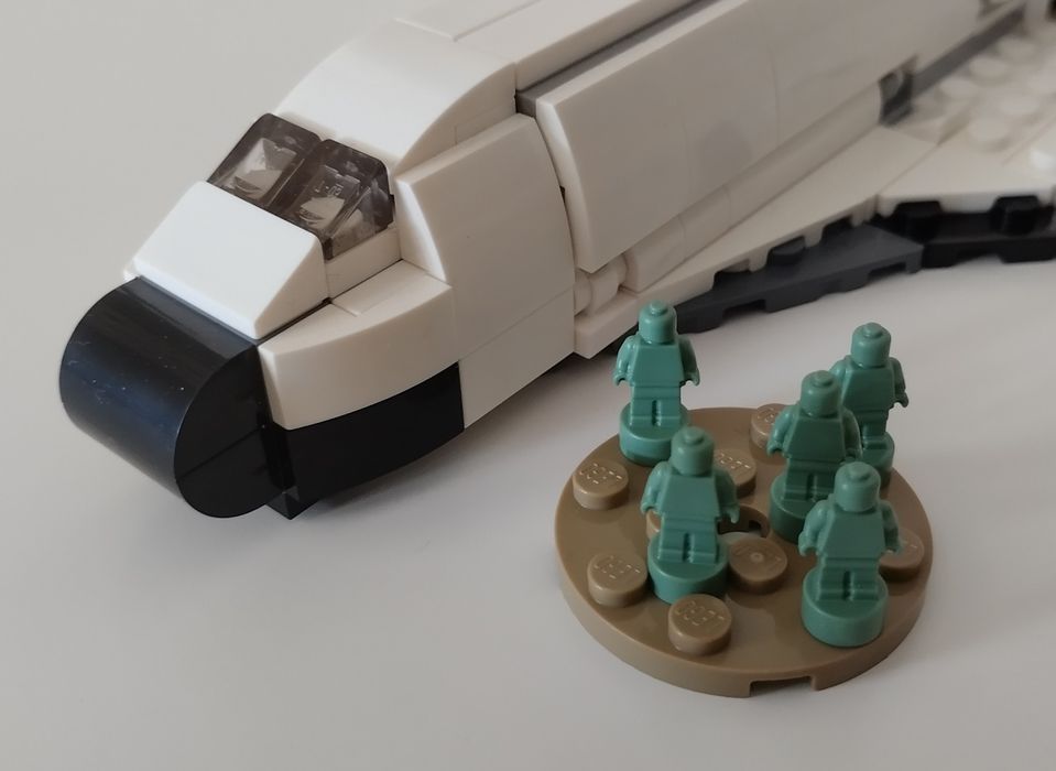 LEGO - duży zestaw nanofigurek+ bonus