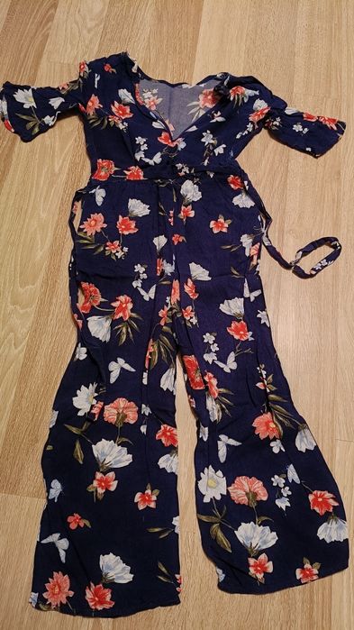 Piękny kostium letni dla dziewczynki