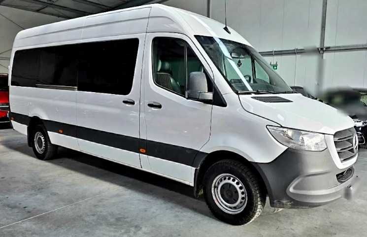 Przewóz osób 9 osób vip wynajem busa 9 osbowy vip wynajem kierowcy transfer lotnisko Radom Warszawa