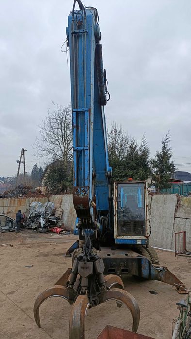 Fuchs MHL 331 Ładowarka