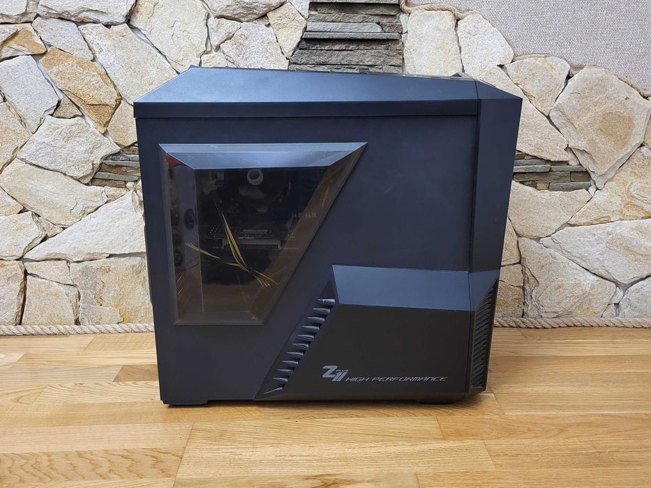 Потужний ігровий комп'ютер