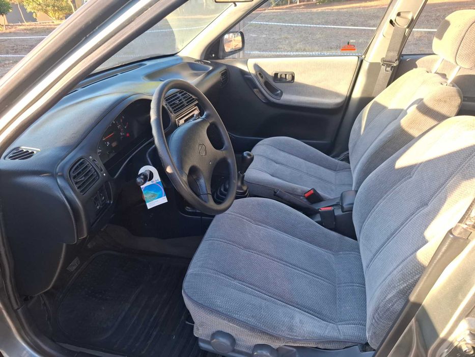 Nissan Sunny 1994