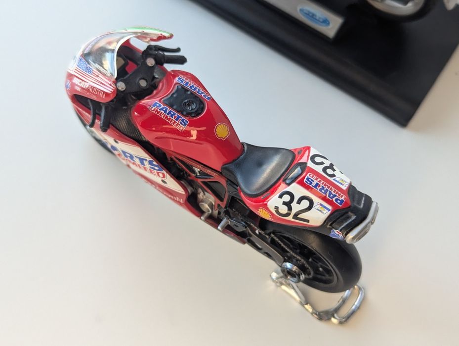 1:43 мотоцикли дукаті бмв веллі bmw welly ducatti моделі мото moto